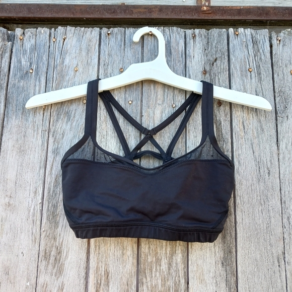 Lululemon Sweaty Endeavor Black Mesh Strappy Sports Bra Women Sz 4 Light Support - Picture 2 of 7